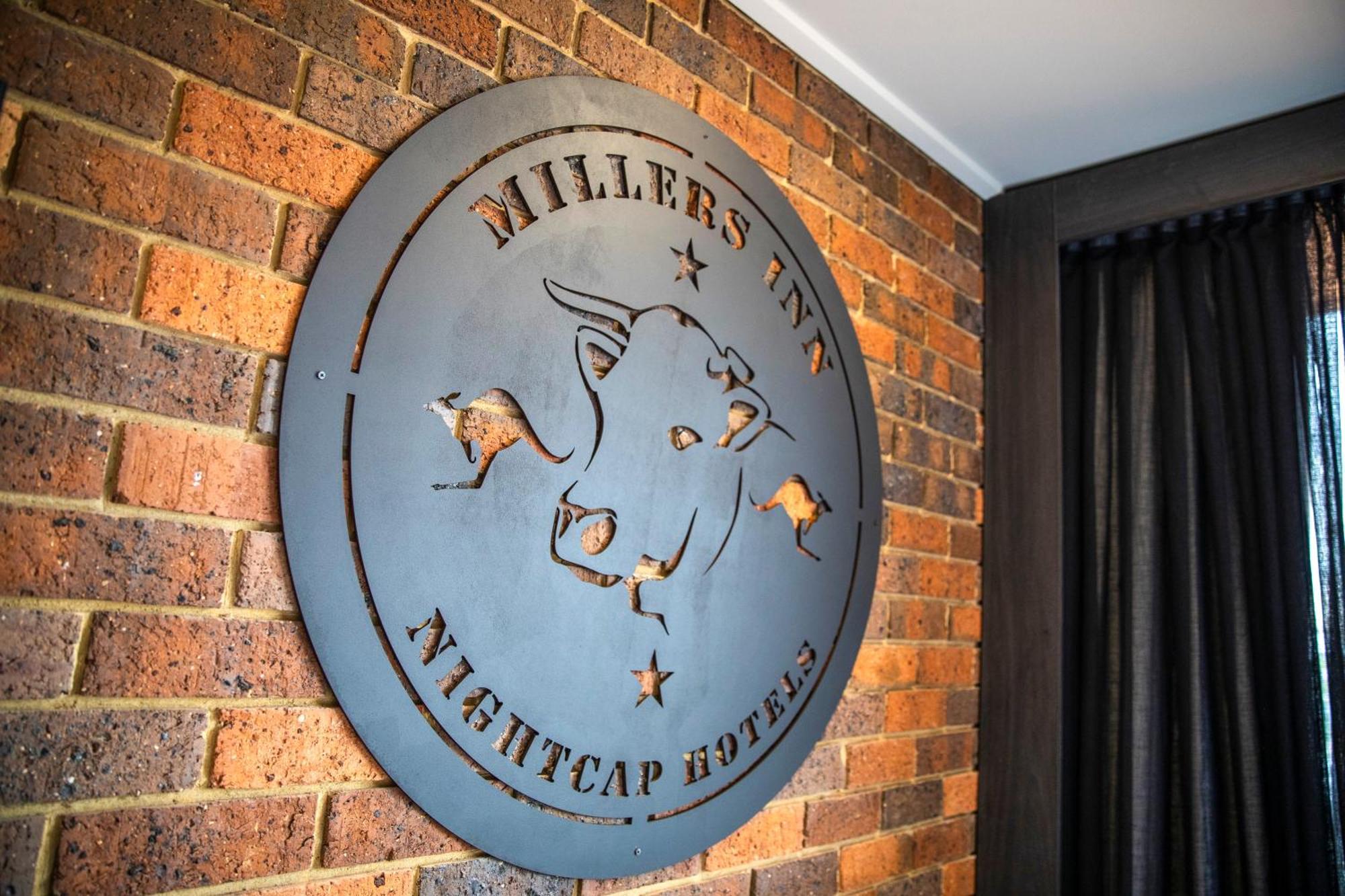 Millers Inn Altona Exteriör bild